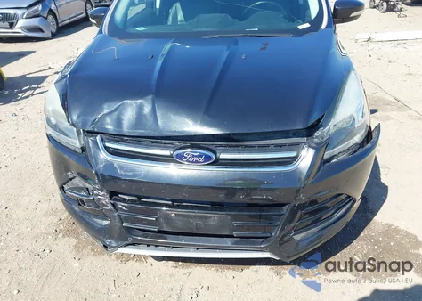 2015 Ford Escape Titanium z USA, uszkodzony, nr VIN 1FMCU0J92FUC59150